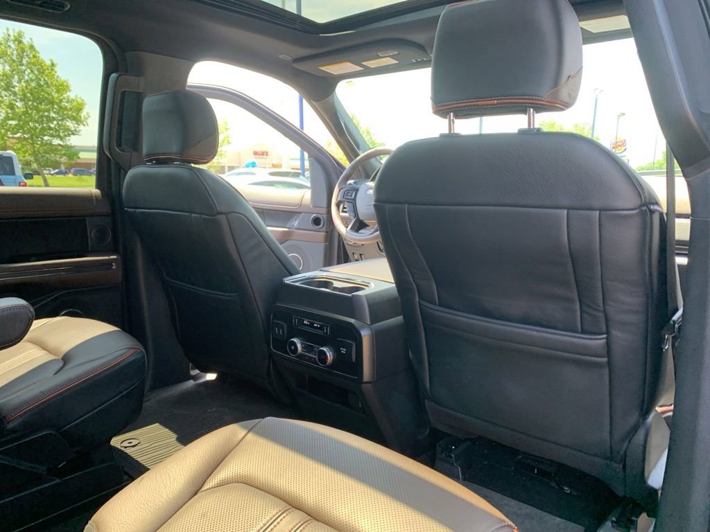 Used 2020 Ford Expedition Max King Ranch w/ Cargo Package AWD/4WD image 28