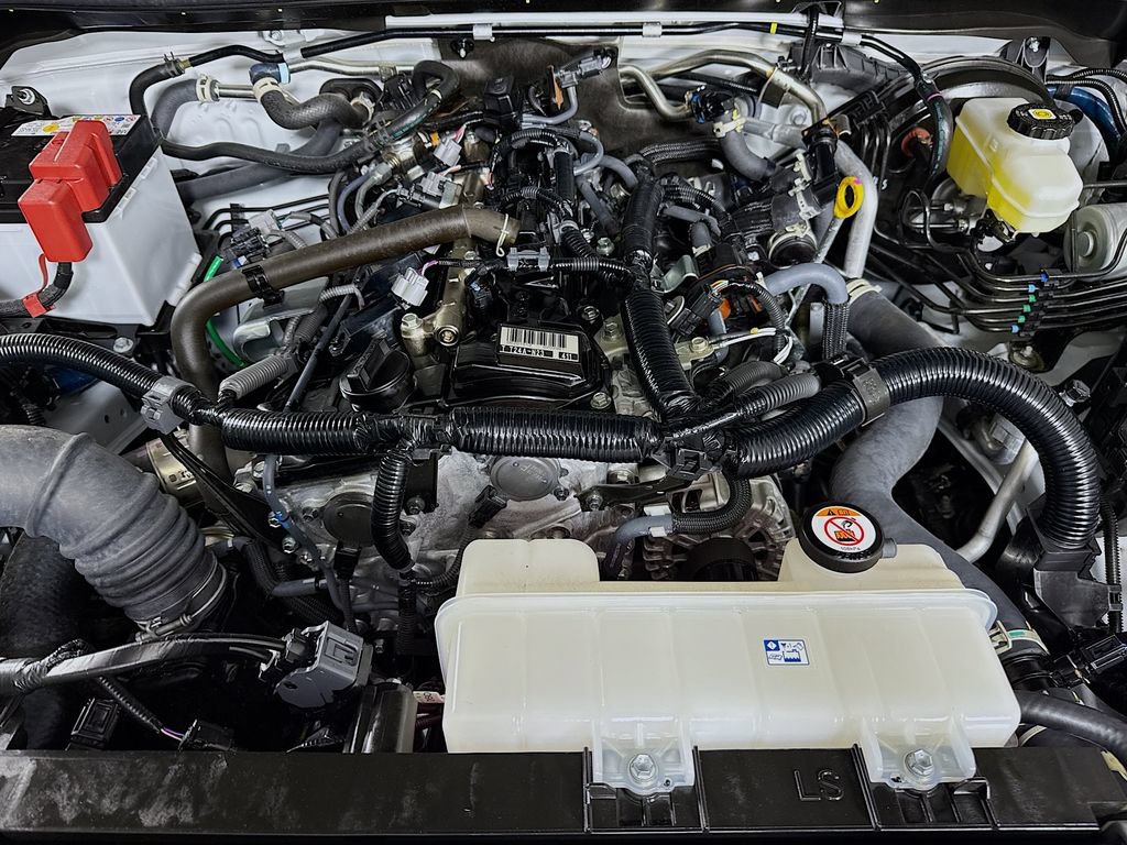 Certified 2025 Toyota 4Runner Limited AWD/4WD image 34