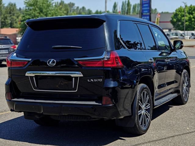 Used 2018 Lexus LX 570 4WD image 9
