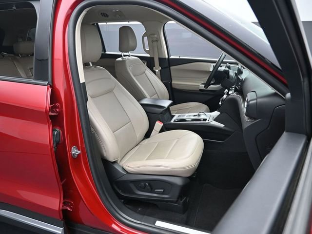 Certified 2024 Ford Explorer Limited image 31