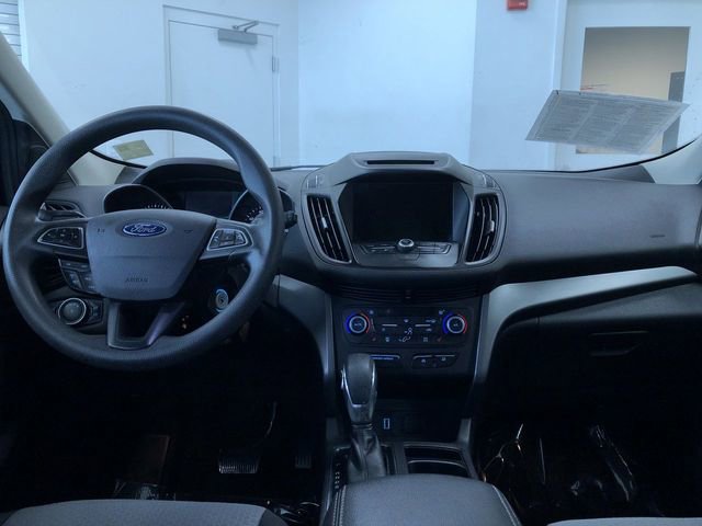 Used 2018 Ford Escape SE w/ SE Sync 3 Package FWD image 18