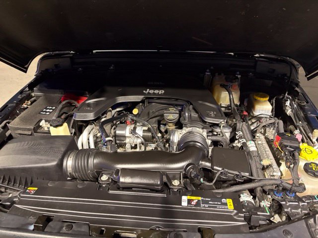 Used 2021 Jeep Wrangler Unlimited Sport AWD/4WD image 32