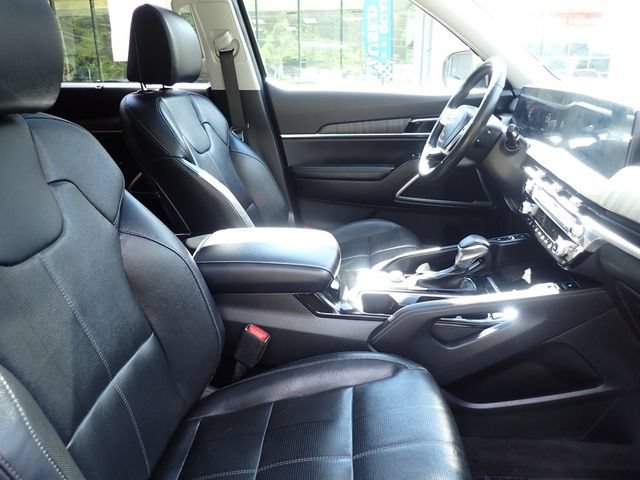 Used 2024 Kia Telluride EX AWD/4WD image 3