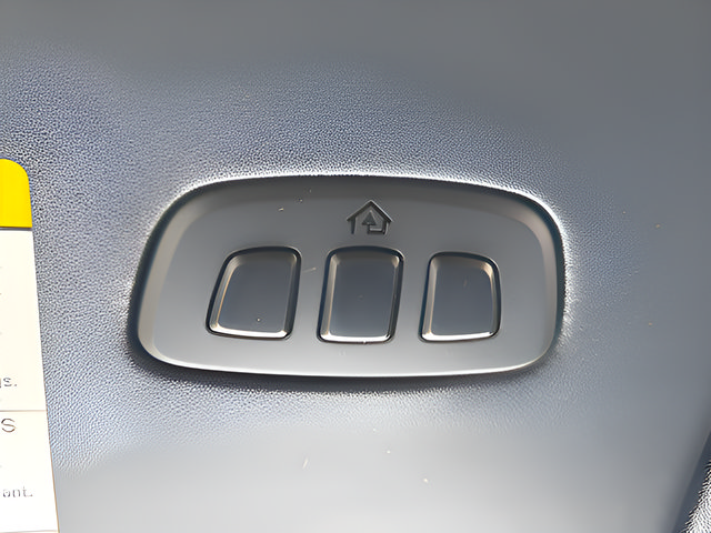 Used 2025 Ford Bronco Outer Banks AWD/4WD image 14
