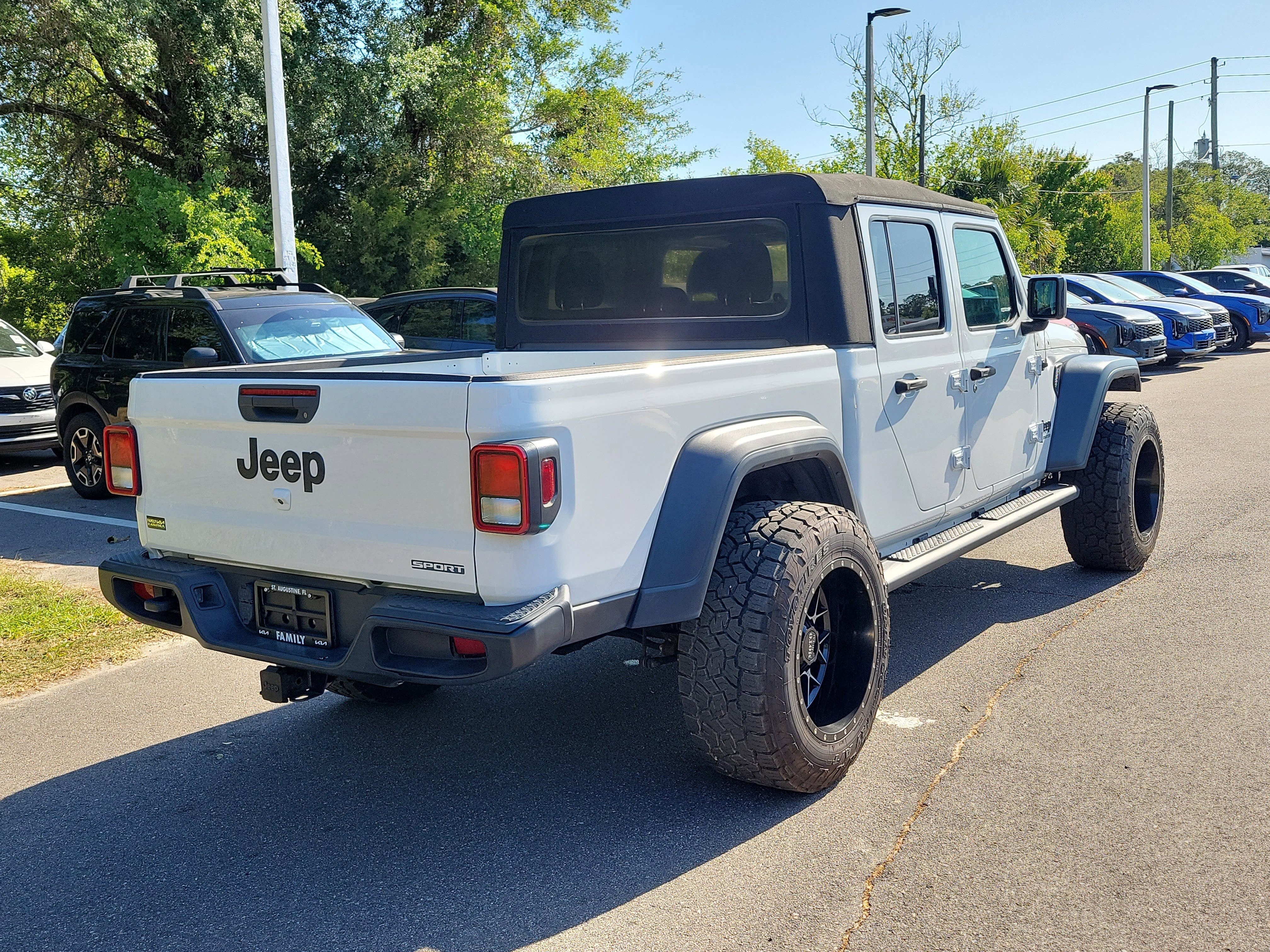 Used 2020 Jeep Gladiator Sport w/ Quick Order Package 24S AWD/4WD image 6