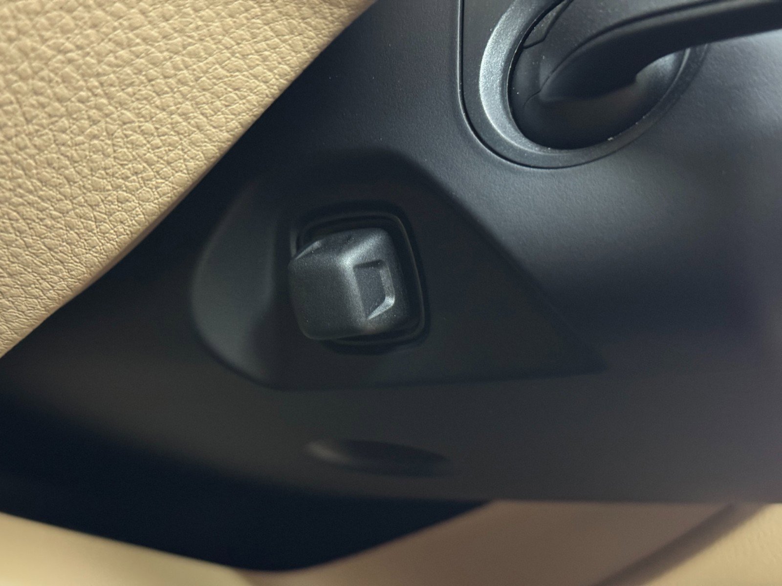 Used 2019 Porsche Cayenne E-Hybrid image 19