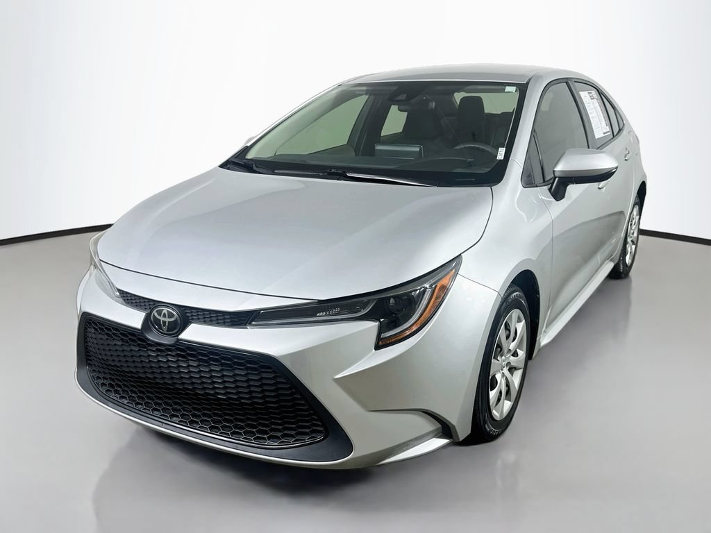 Used 2020 Toyota Corolla LE FWD image 3