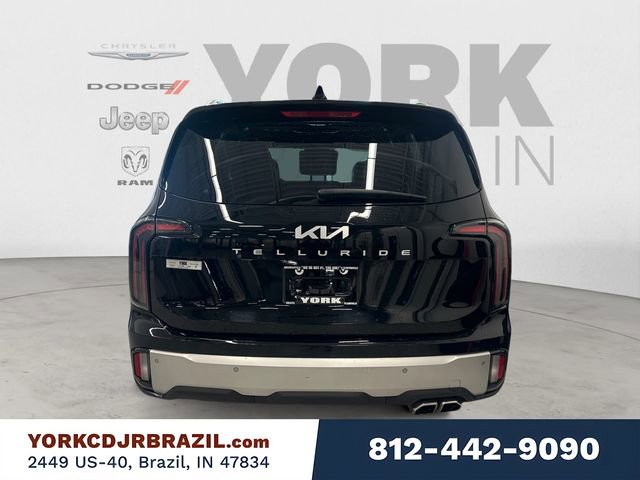 Used 2024 Kia Telluride EX w/ EX Captain's Chair Package FWD image 4
