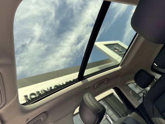 New 2026 Lincoln Nautilus Reserve AWD/4WD image 18