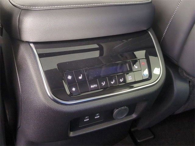 Used 2025 INFINITI QX80 Pure image 18