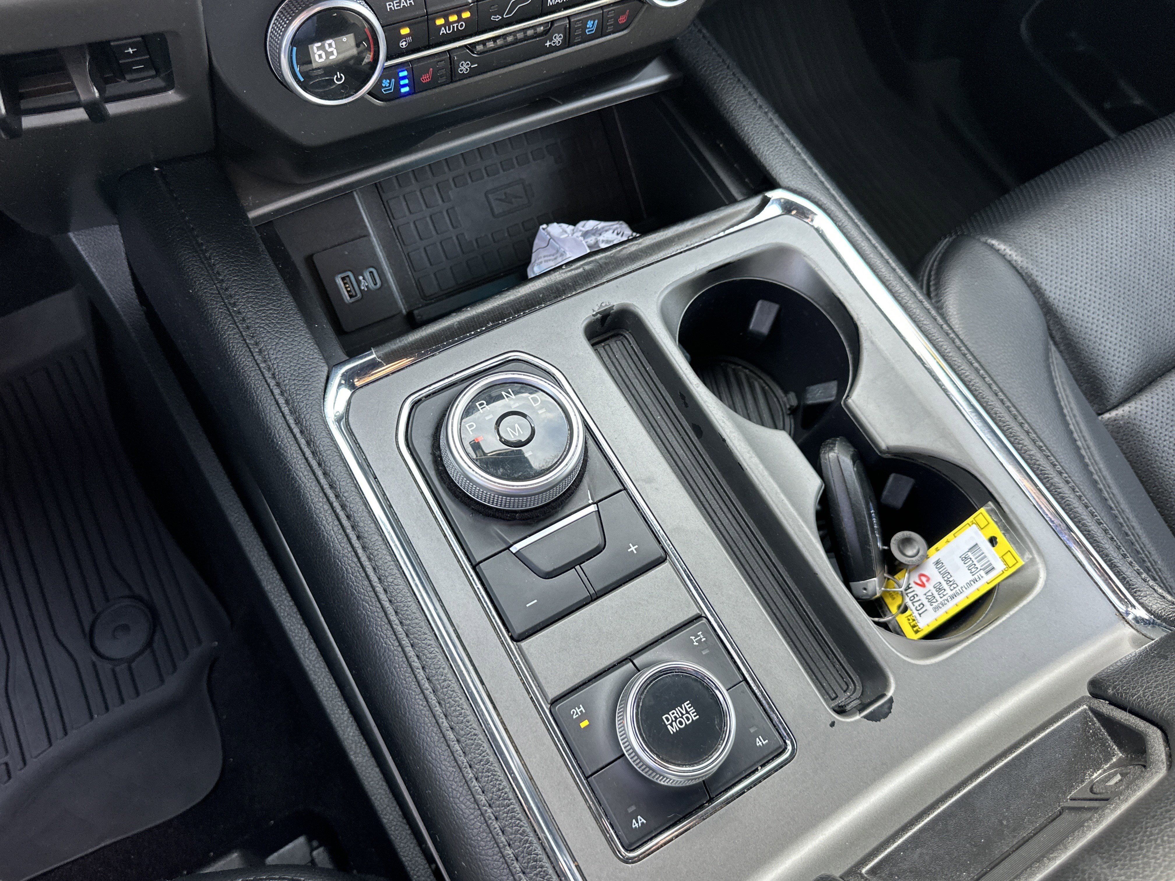 Used 2021 Ford Expedition XLT image 34