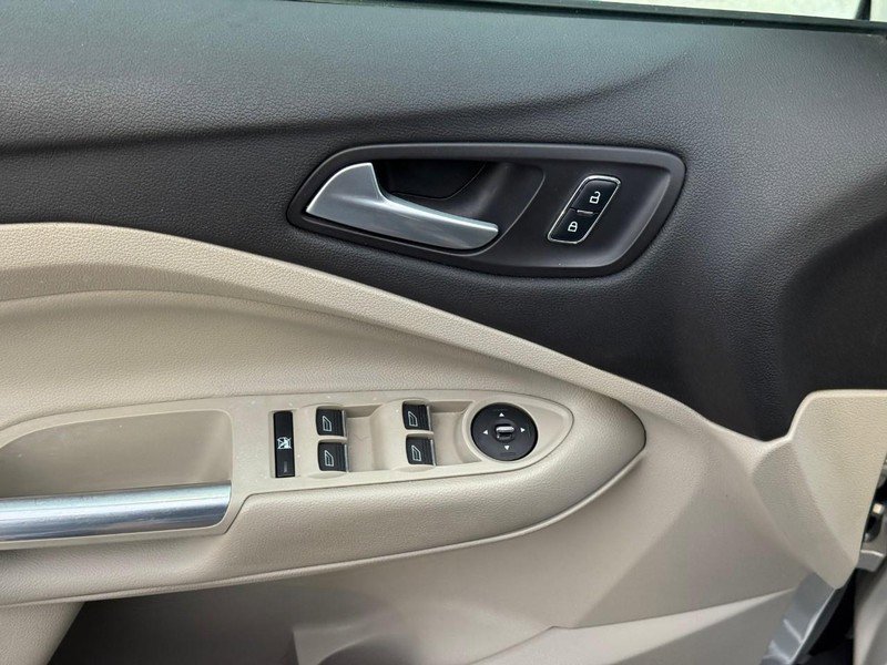 Used 2014 Ford C-MAX SE image 19