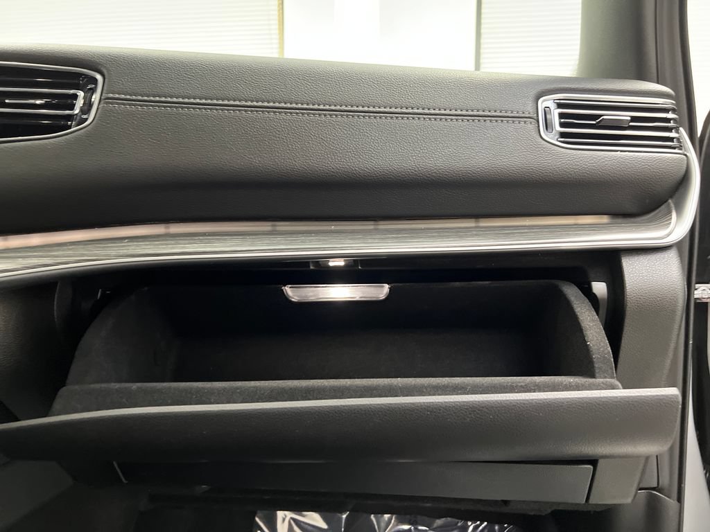 Used 2024 Jeep Wagoneer Series II w/ Flexible Seating Group AWD/4WD image 33