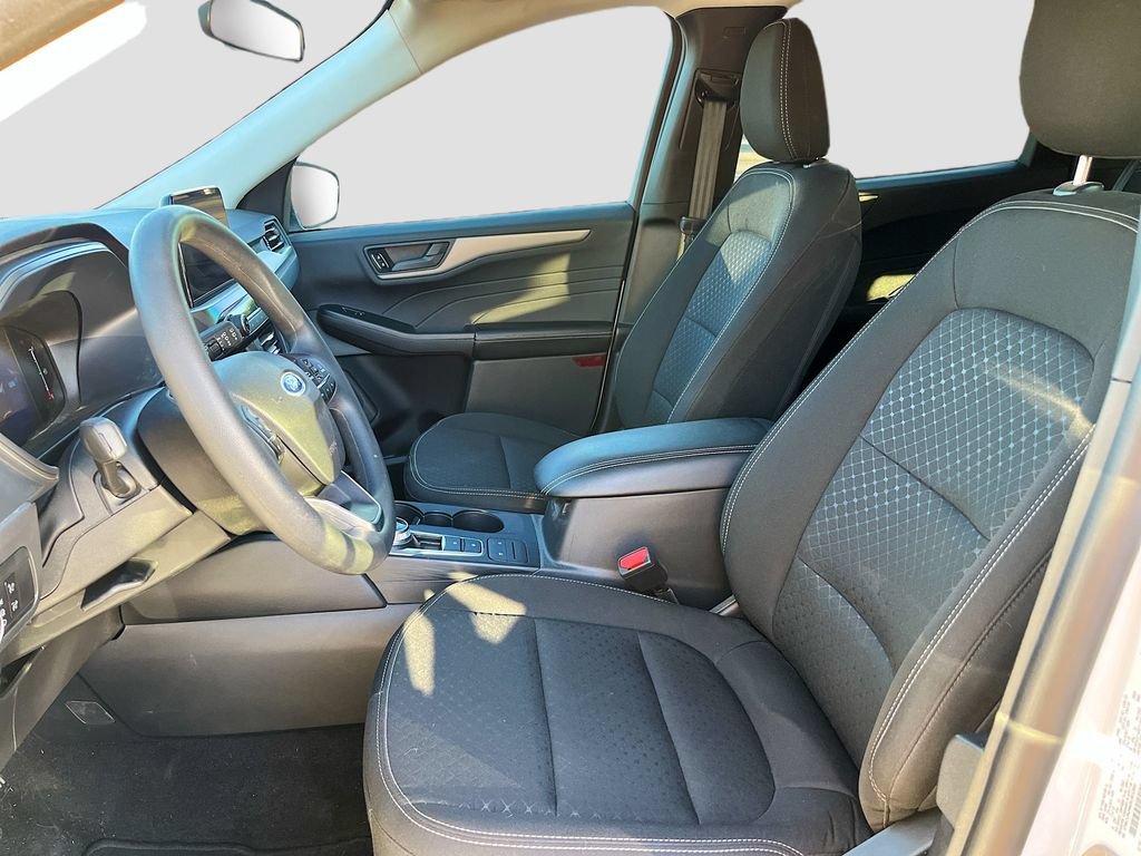 Used 2025 Ford Escape Active AWD/4WD image 19