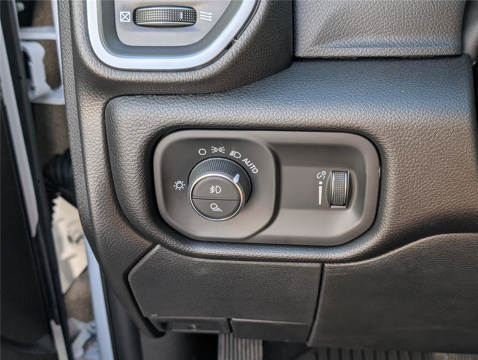 New 2026 RAM 3500 Big Horn image 15