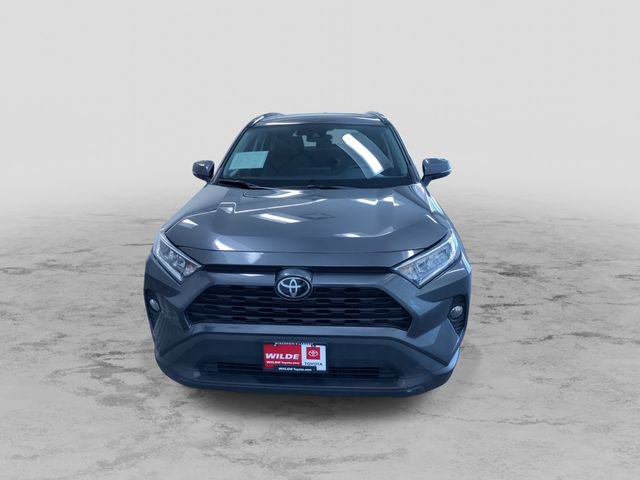Used 2021 Toyota RAV4 XLE Premium AWD/4WD image 5