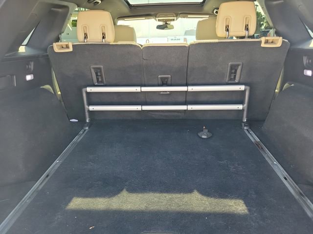 Used 2018 Cadillac XT5 Luxury w/ Driver Awareness Package image 12