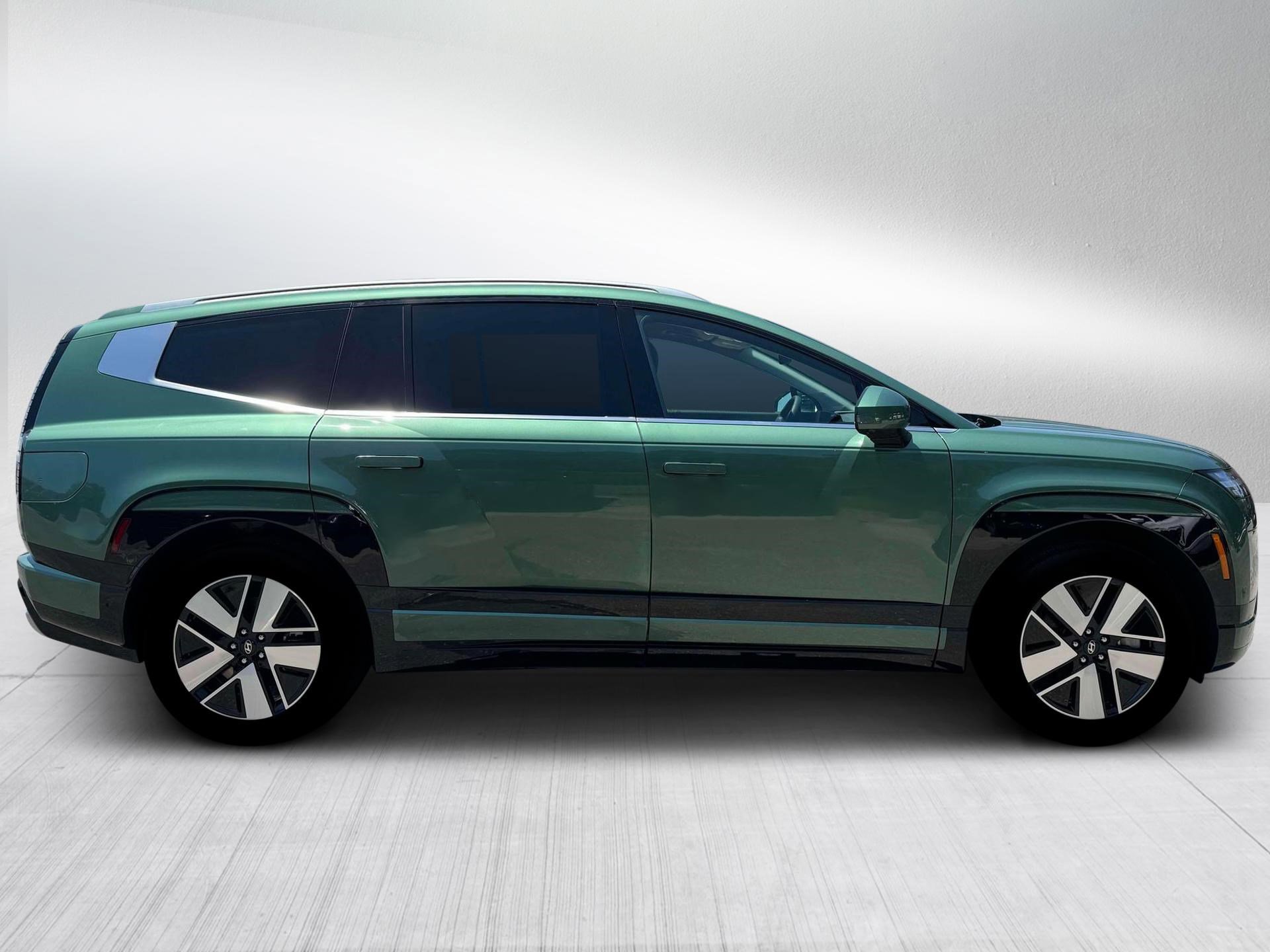 New 2026 Hyundai Ioniq 9 SEL image 9