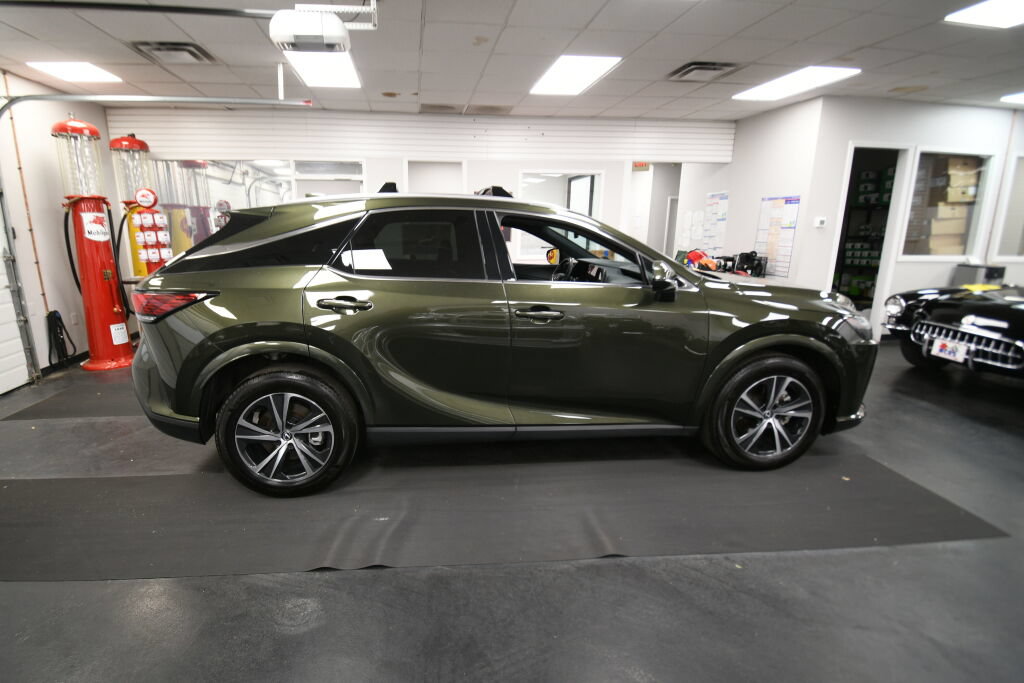 Used 2023 Lexus RX 350 Premium w/ Accessory Package AWD/4WD image 9