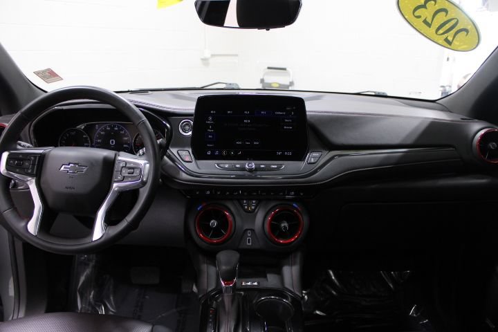 Used 2023 Chevrolet Blazer RS w/ Driver Confidence II Package AWD/4WD image 2