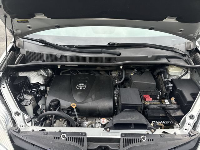 Used 2020 Toyota Sienna L FWD image 24