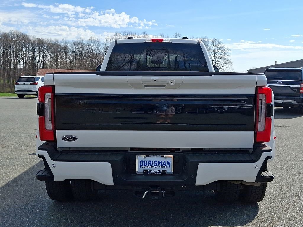 Used 2025 Ford F450 Platinum w/ FX4 Off-Road Package image 5