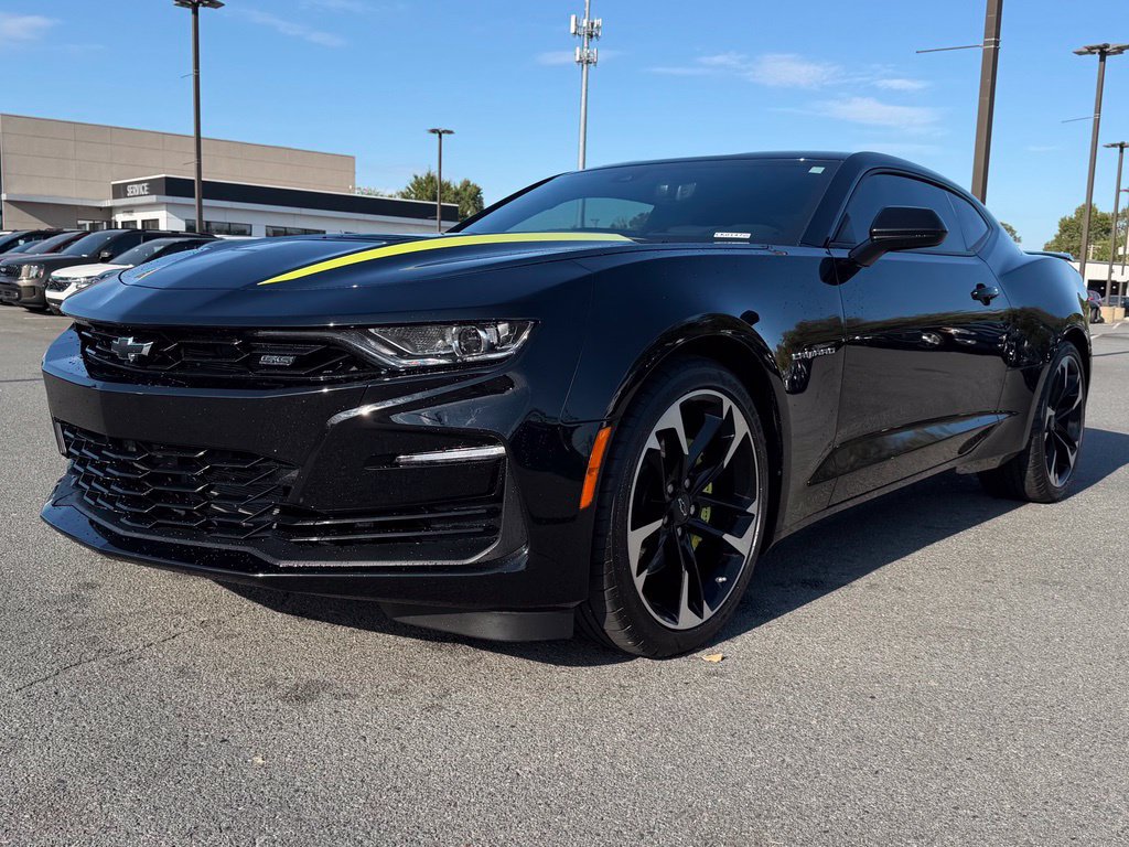 Used 2023 Chevrolet Camaro SS RWD image 3