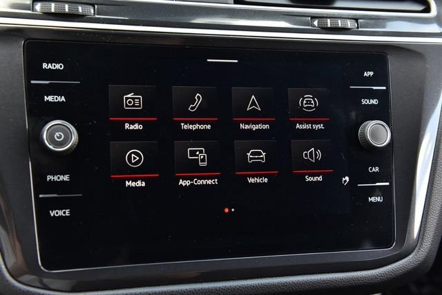 Certified 2024 Volkswagen Tiguan SE R-Line AWD/4WD image 14