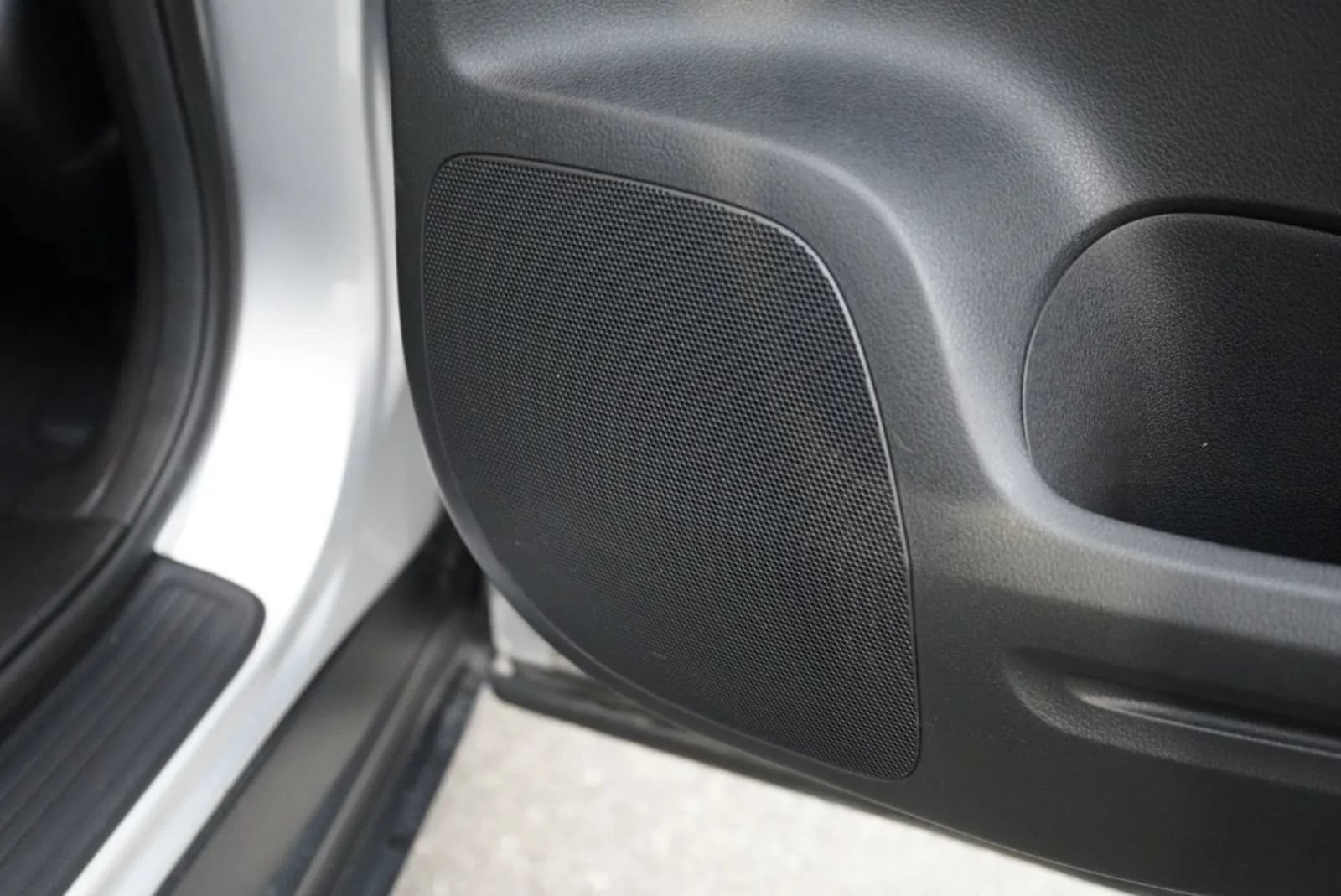 Used 2016 Honda CR-V Touring image 38