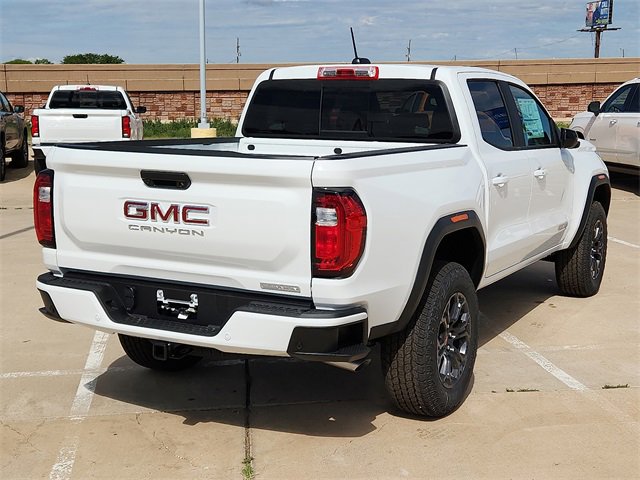 New 2025 GMC Canyon Elevation w/ Convenience Package image 4