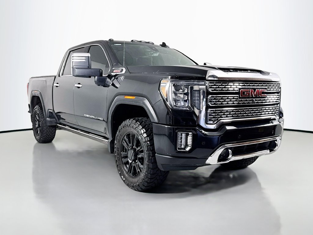 Used 2022 GMC Sierra 3500 Denali w/ Denali Black Diamond Edition AWD/4WD image 4