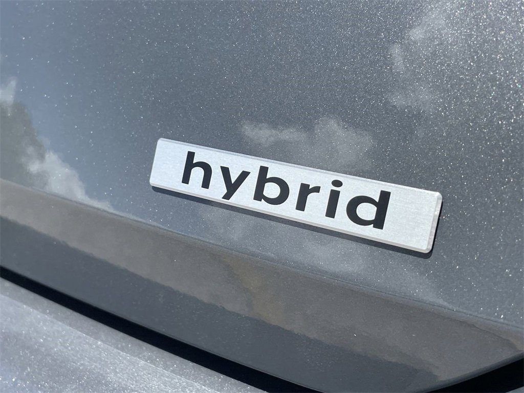 New 2025 Hyundai Elantra Limited image 19