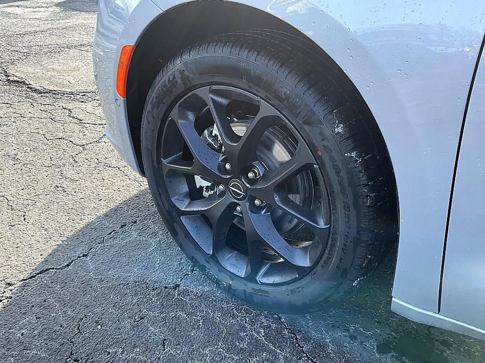 New 2026 Chrysler Pacifica Select image 12