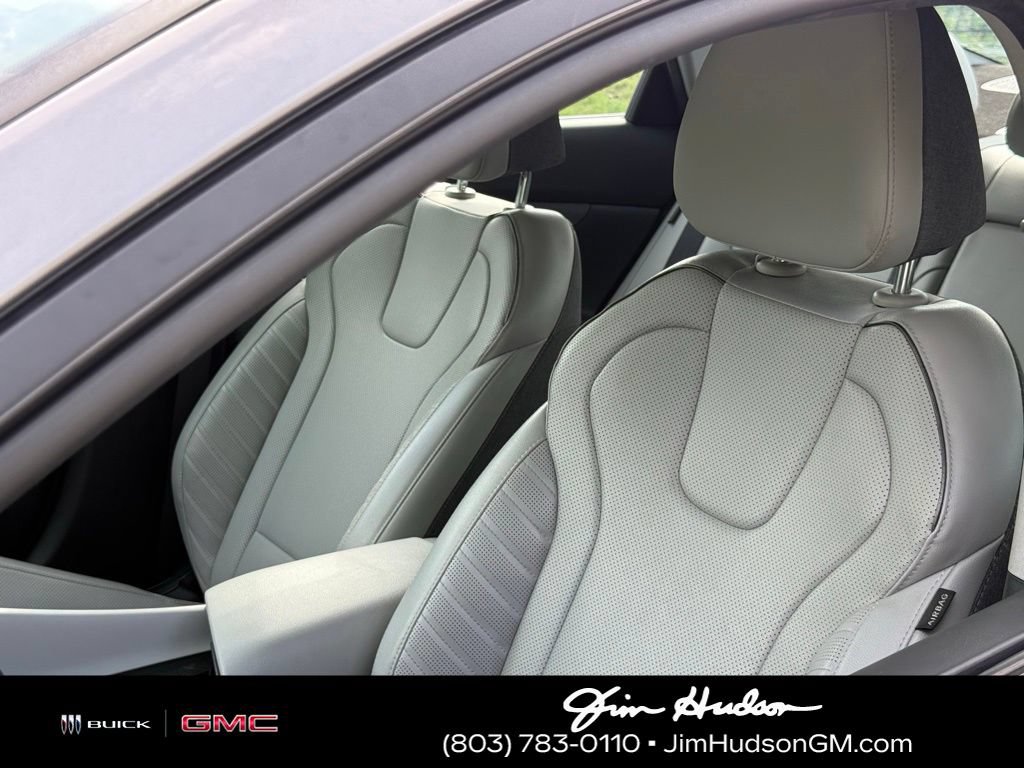 Used 2024 Hyundai Elantra Limited FWD image 18