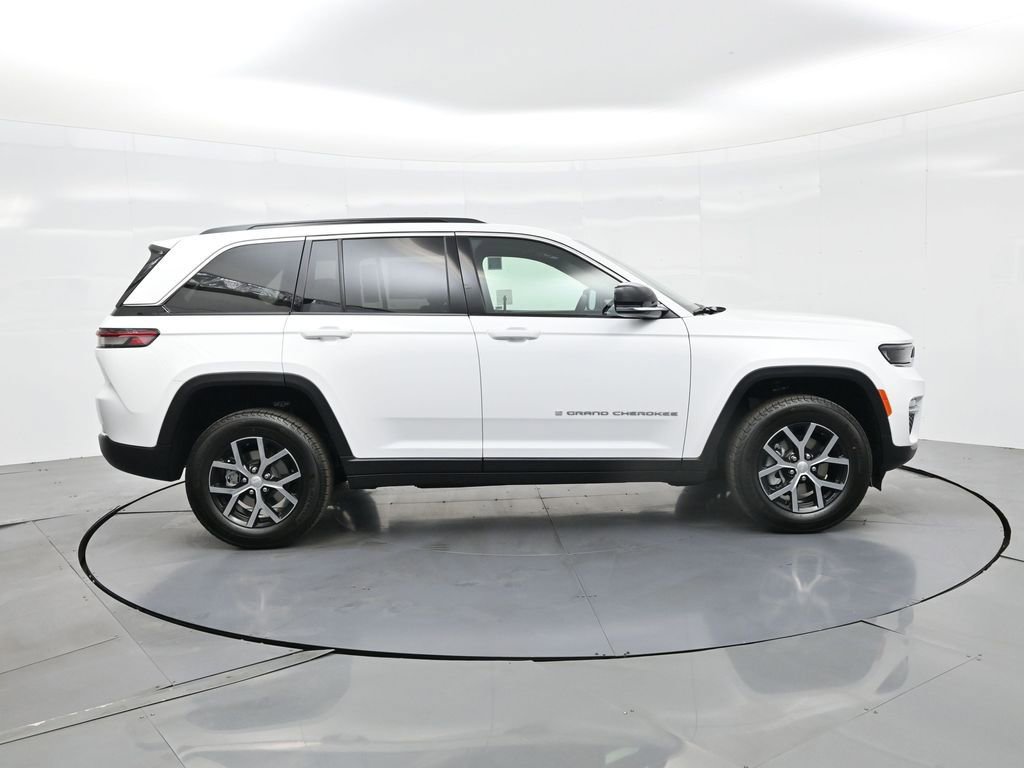 New 2025 Jeep Grand Cherokee Limited image 5
