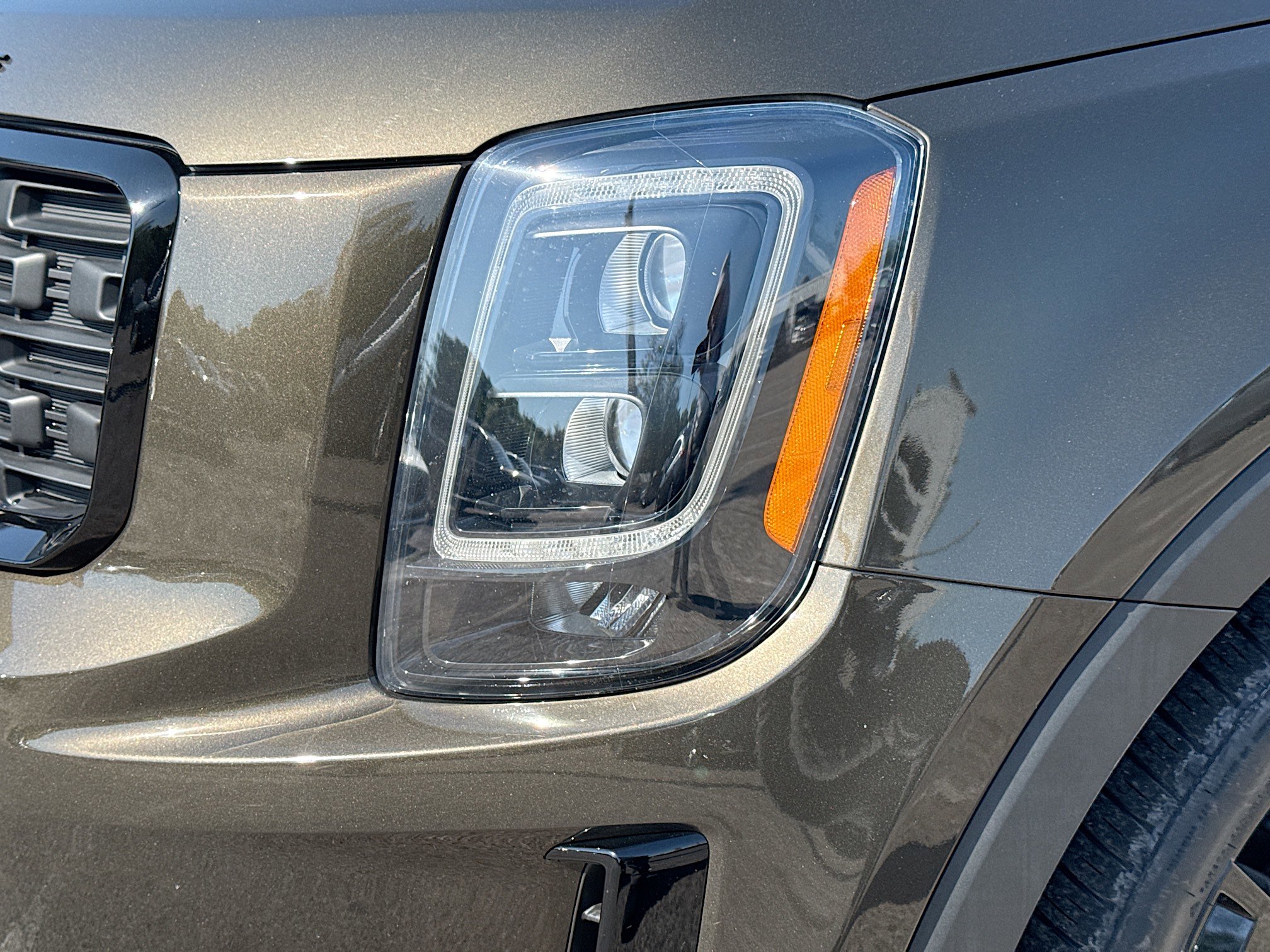 Used 2021 Kia Telluride SX w/ SX Prestige Package AWD/4WD image 9