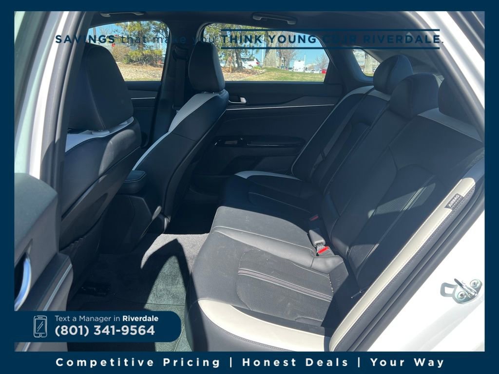Used 2025 Kia K5 GT-Line w/ GT-Line Premium Package image 10