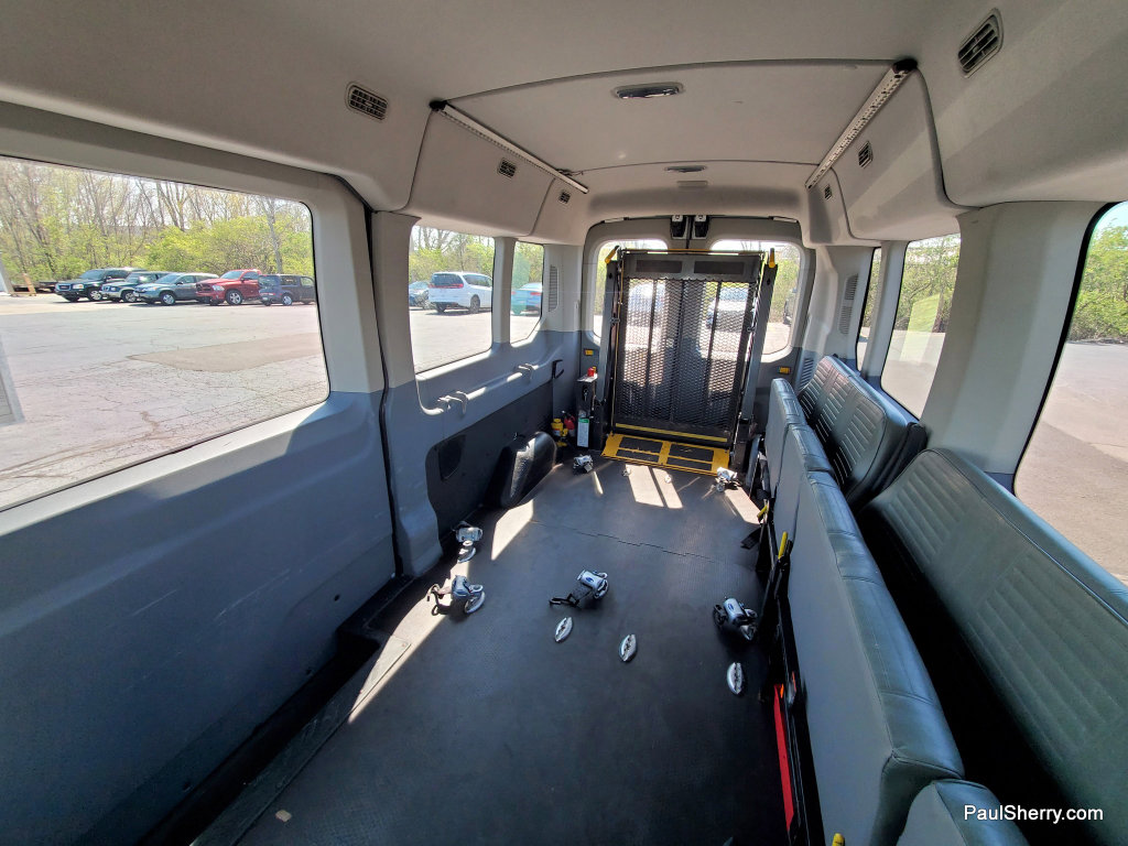Used 2016 Ford Transit 350 XL image 25