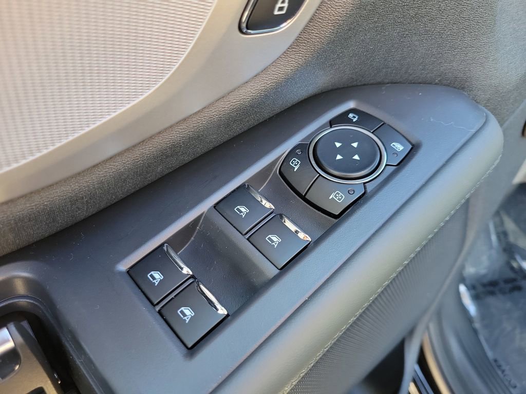 New 2026 Ford Expedition Active image 17