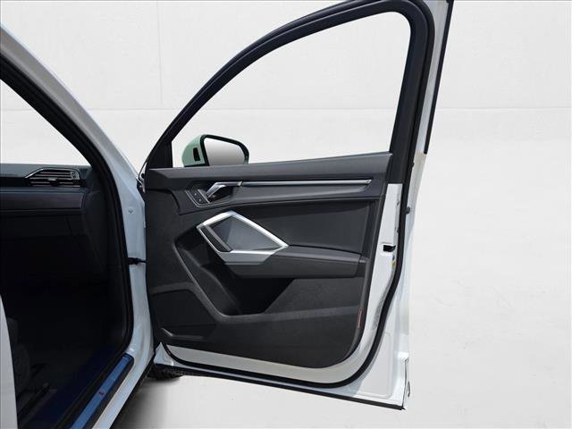New 2025 Audi Q3 2.0T Premium w/ Convenience Package image 10