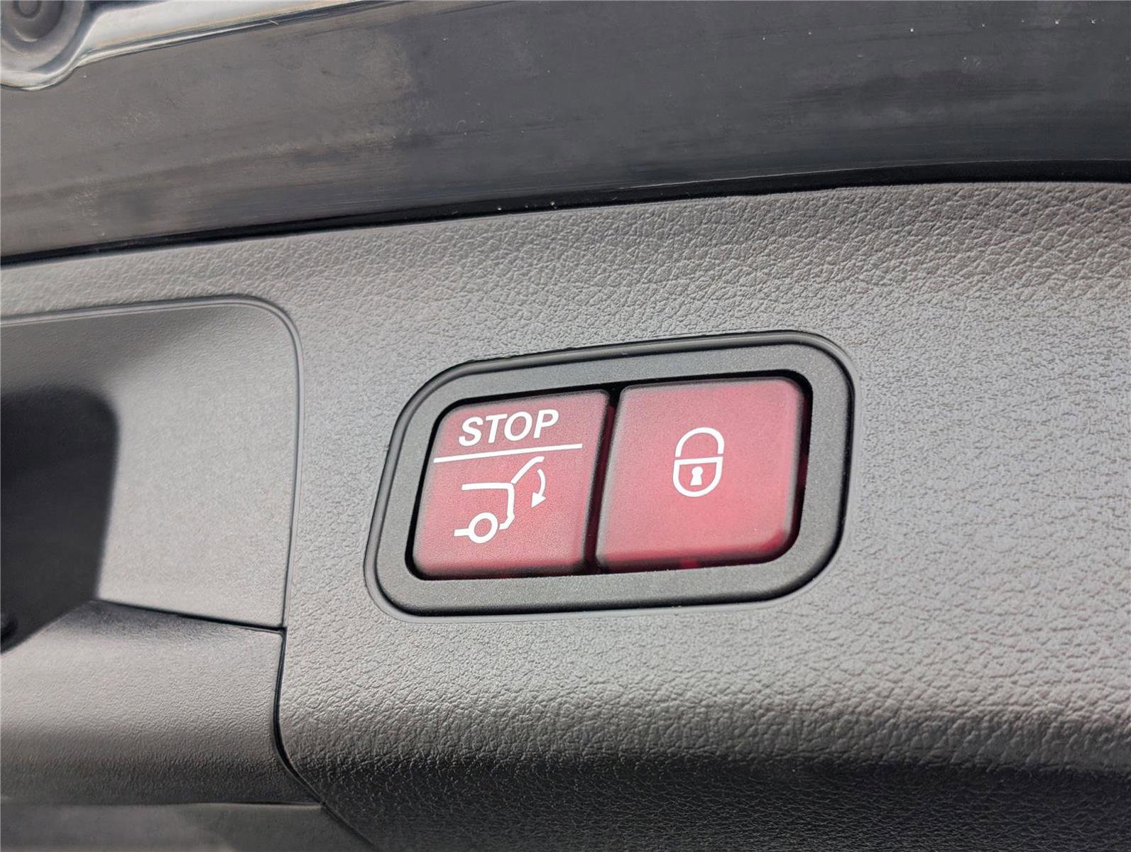 Used 2023 Mercedes-Benz GLA 250 4MATIC w/ AMG Line Exterior image 14