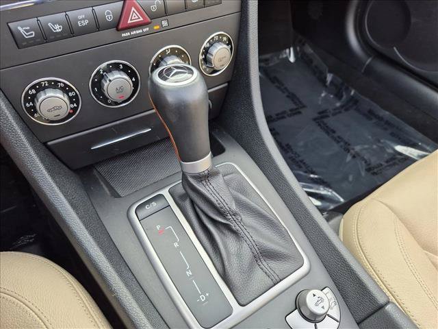 Used 2010 Mercedes-Benz SLK 300 image 12