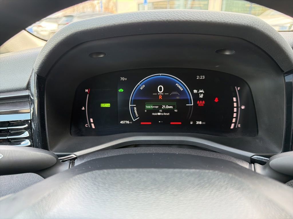 Used 2025 Toyota Camry LE FWD image 29