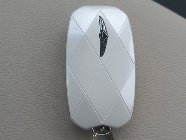Certified 2025 Genesis G70 2.5T image 14