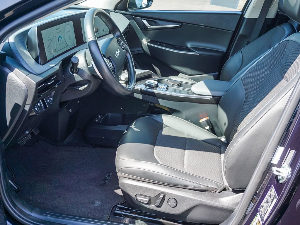 Certified 2024 Kia EV6 Light RWD image 18