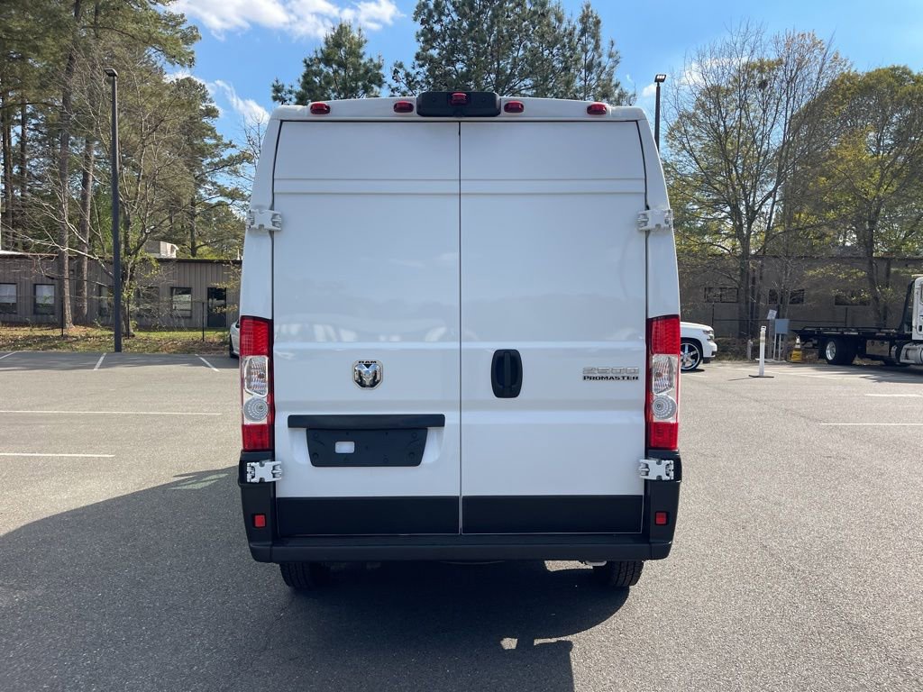 Used 2025 RAM ProMaster 2500 w/ Convenience Group image 5