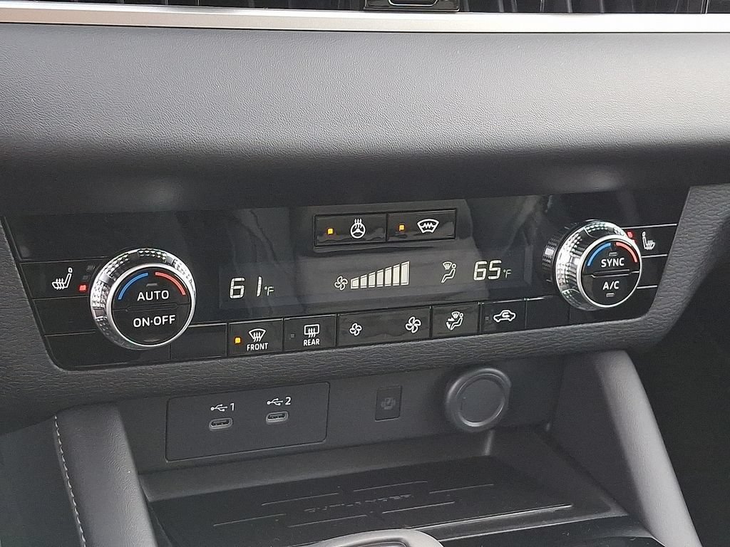 New 2026 Mitsubishi Outlander SE AWD/4WD image 8