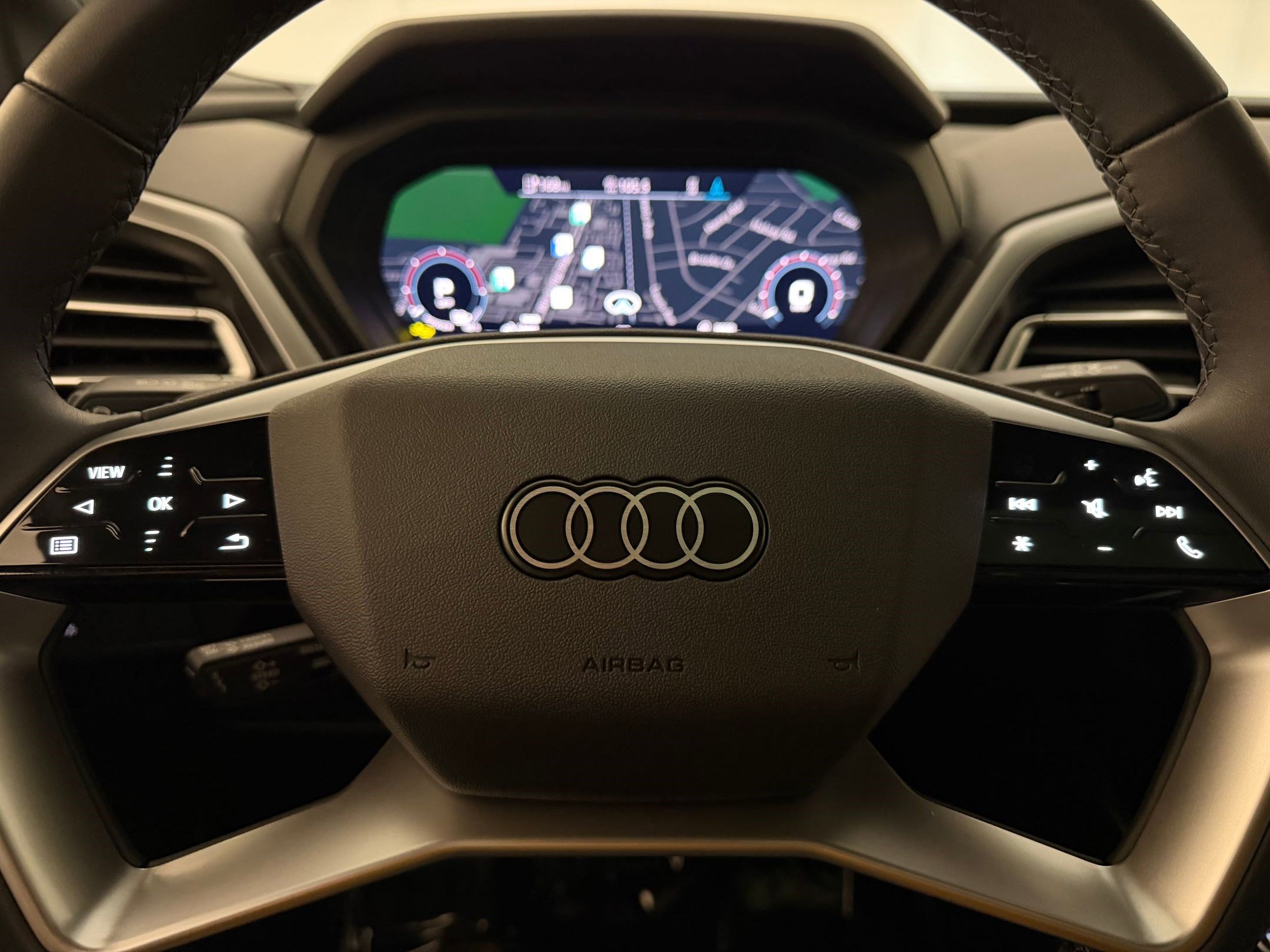 Used 2025 Audi Q4 e-tron Premium w/ Convenience Package RWD image 17