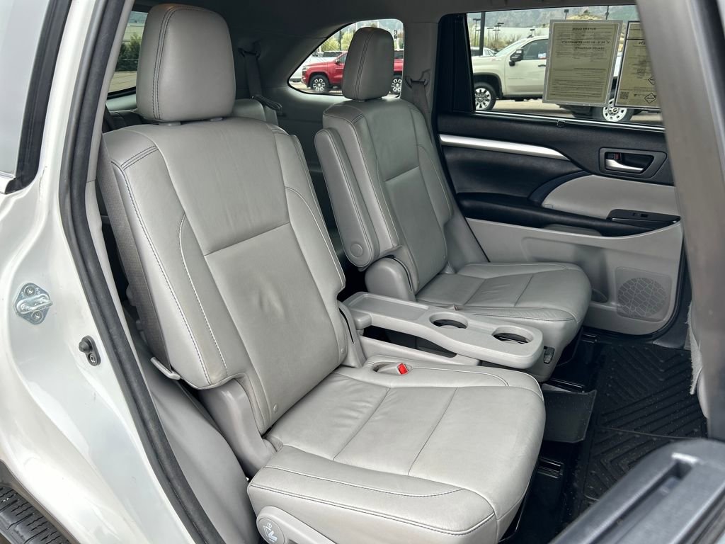 Used 2016 Toyota Highlander XLE image 22