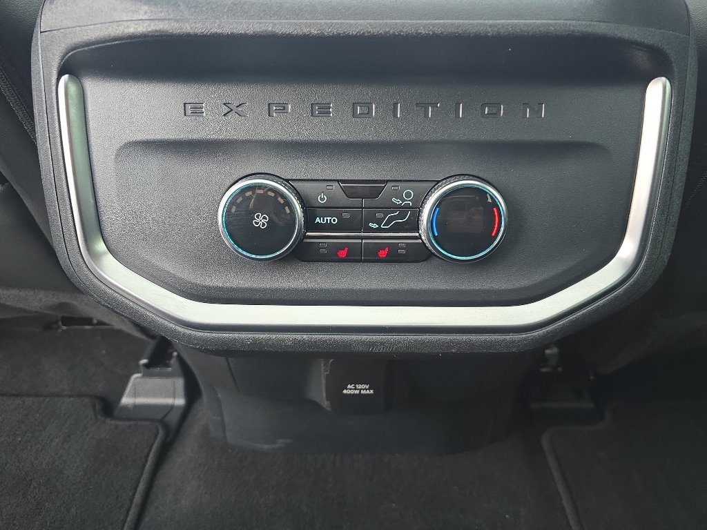 Used 2025 Ford Expedition Max Platinum AWD/4WD image 20